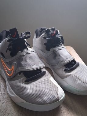 Nike KD Trey 5 X Men's Size 11